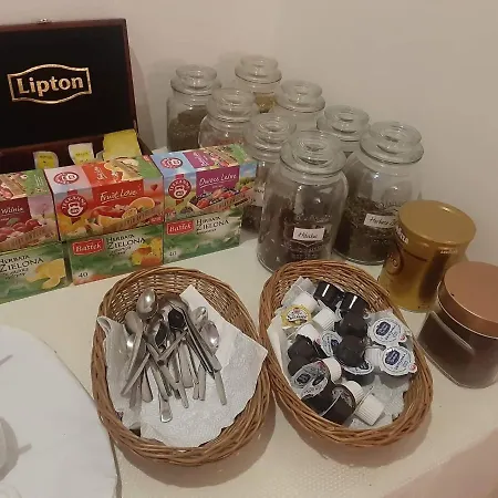 מלון & Restauracja Glass ראדום