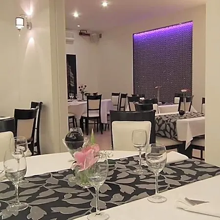 & Restauracja Glass