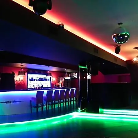 Отель & Restauracja Glass
