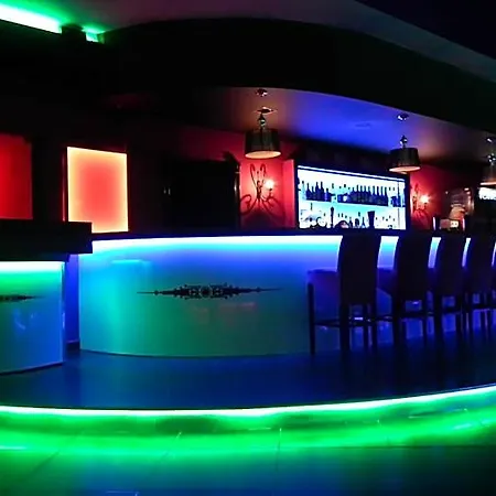 & Restauracja Glass Отель 2*