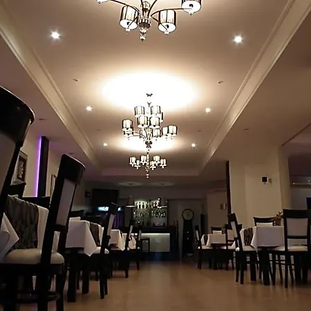 Отель & Restauracja Glass
