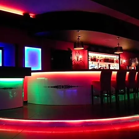 & Restauracja Glass Отель 2*