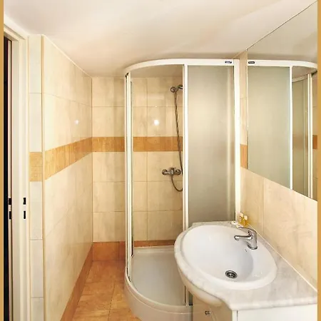 & Restauracja Glass 2*