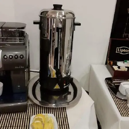 מלון & Restauracja Glass ראדום