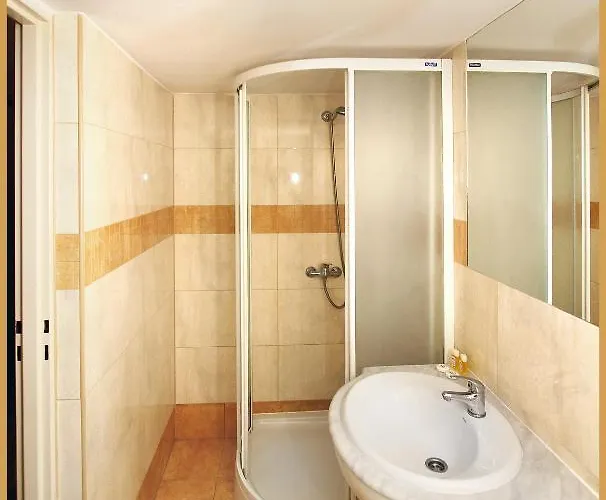 Hotel&restauracja Glass 2*